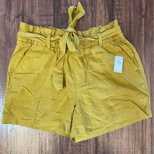 NWT Old Navy Green Paper Bag shorts Size 10